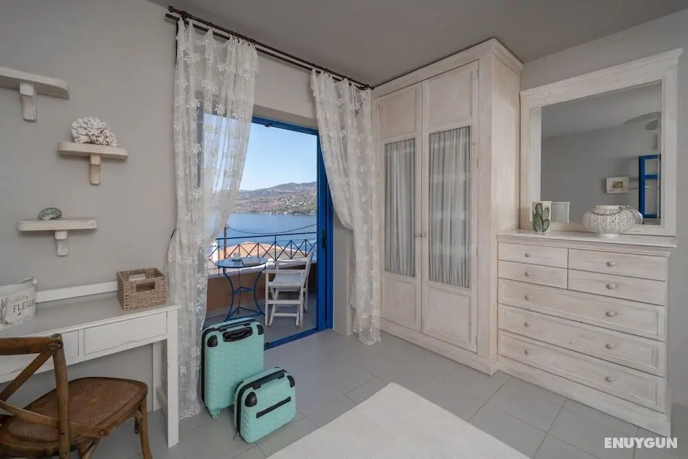 Absolute Perdika Aegina - Öne Çıkan Resim
