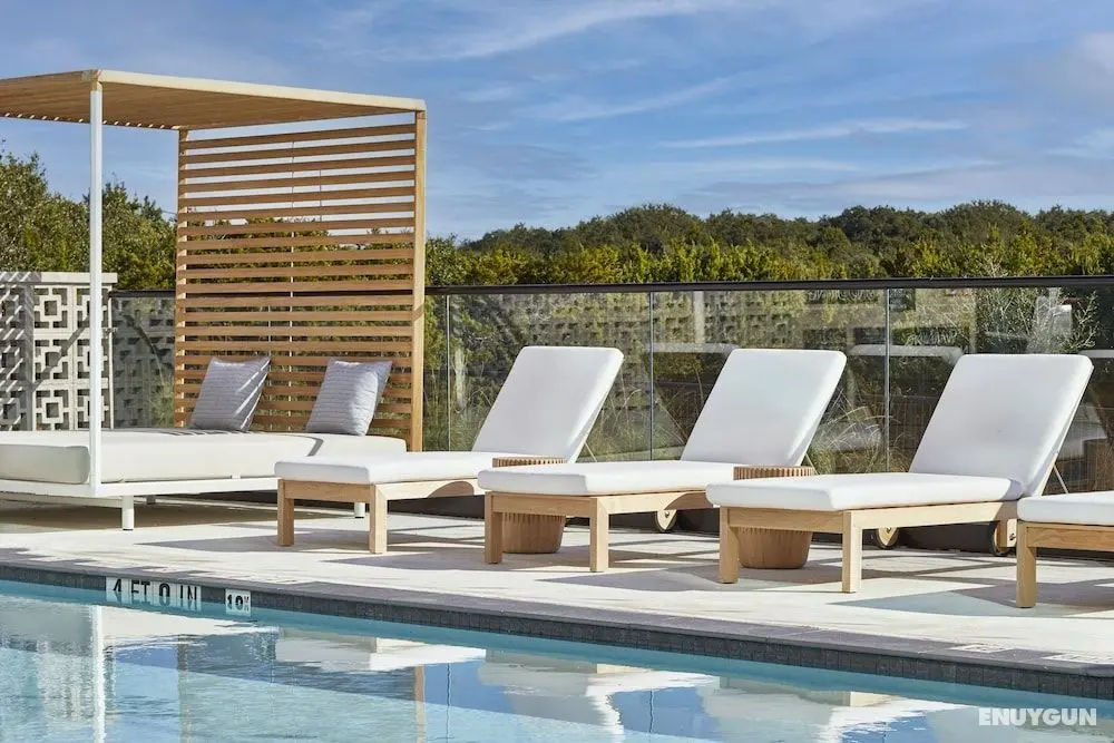AC Hotel by Marriott Austin Hill Country - Havuz