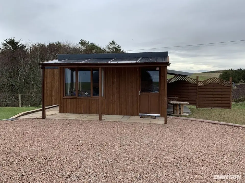 Acdc Glamping, Campervan , Caravan and Tent Resort - Lobi