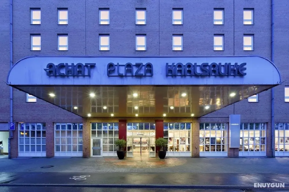 ACHAT Hotel Karlsruhe City - Dış Mekan