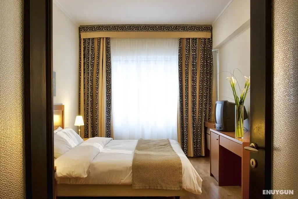 Achilleas Hotel - Oda