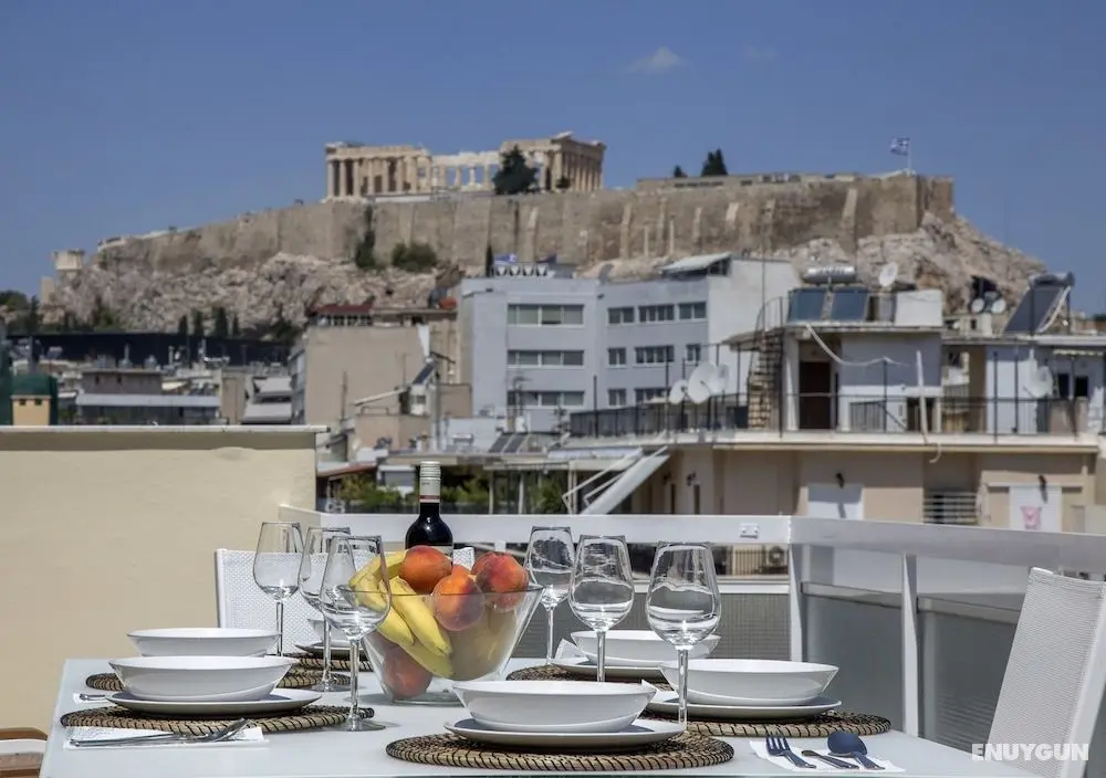 Acropolis View Penthouse Apartment by GHH - Öne Çıkan Resim