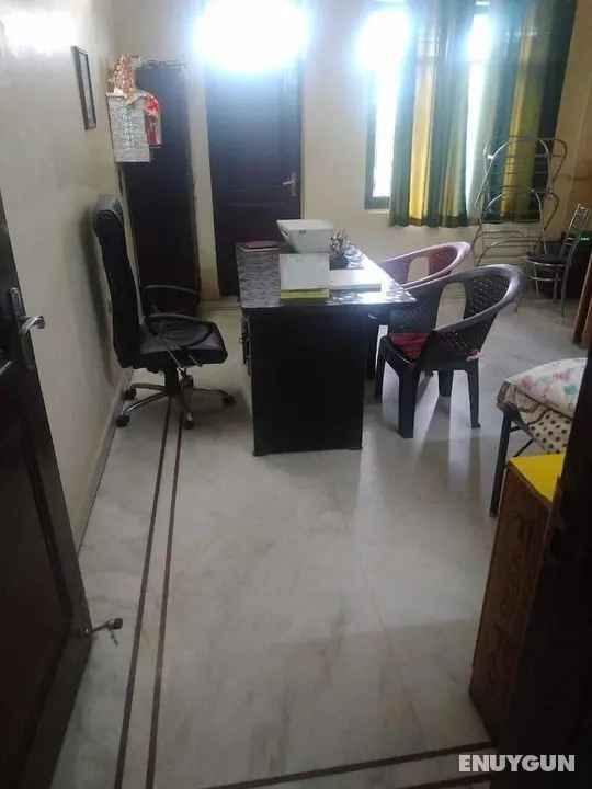 ADB Rooms Knights Inn - Lobi