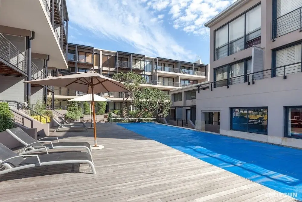 Adderley Terraces J10 by CTHA - Öne Çıkan Resim