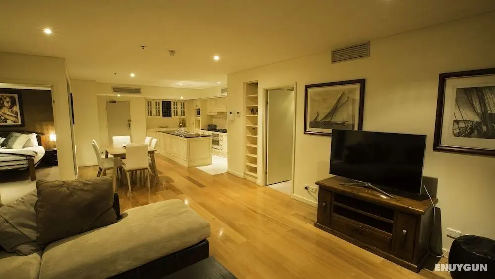 Adelaide North tce penthouse - Öne Çıkan Resim