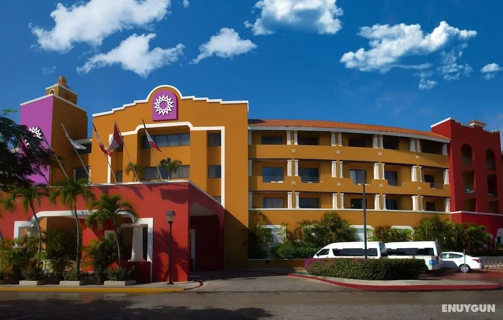 Adhara Hacienda Cancun - Dış Mekan