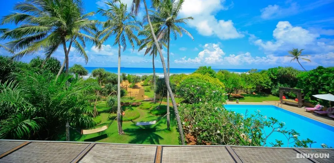 Aditya Resort - Havuz