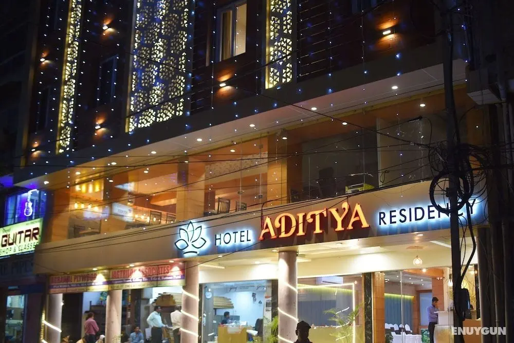 Hotel Aditya Residency - Dış Mekan