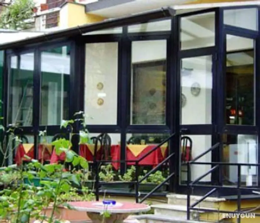 Hotel Adler - Dış Mekan
