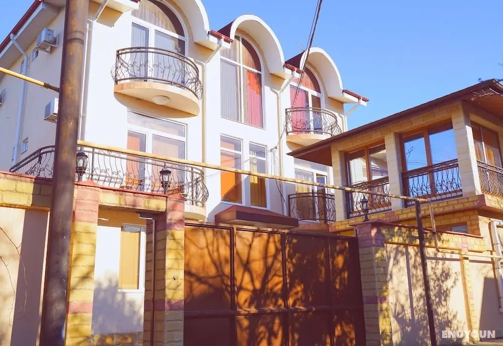 Adler Mini-Hotel - Dış Mekan