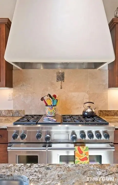 Adobe Dream - Luxury East Side Adobe Home, Light Filled and Spacious - Öne Çıkan Resim