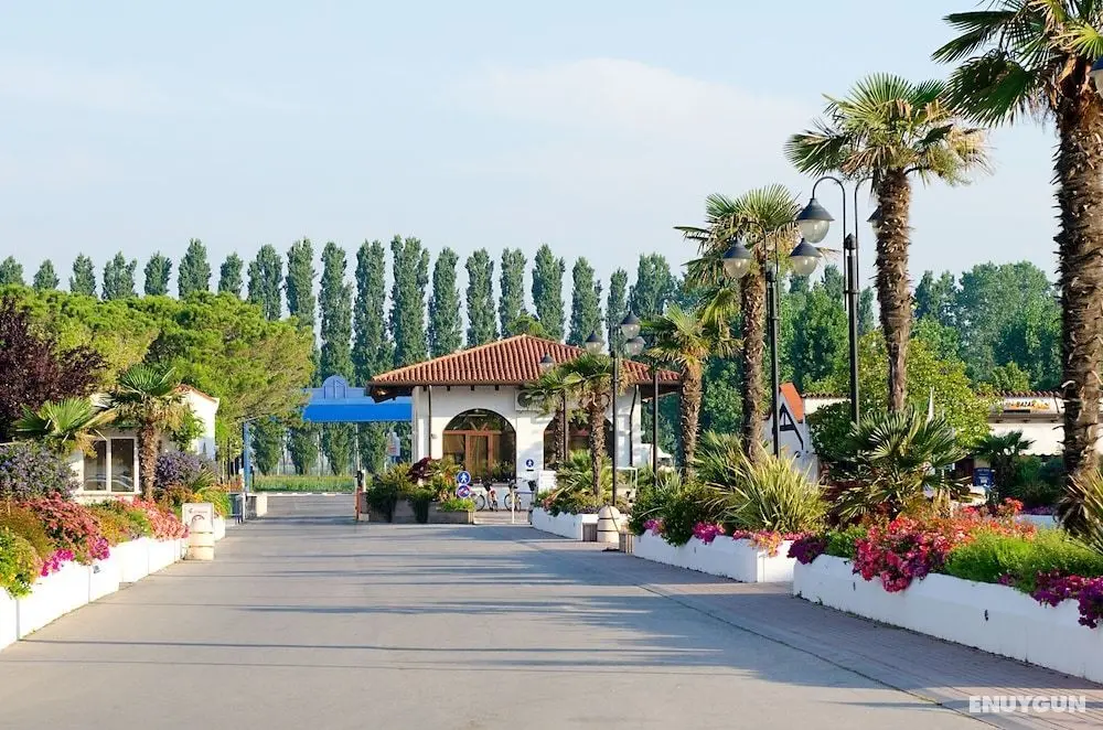 Adria Holiday at Vilaggio San Francesco - Dış Mekan