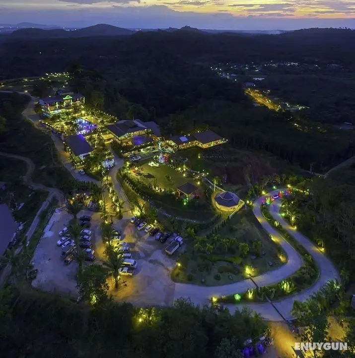 The Adventure Mountain Club - Öne Çıkan Resim