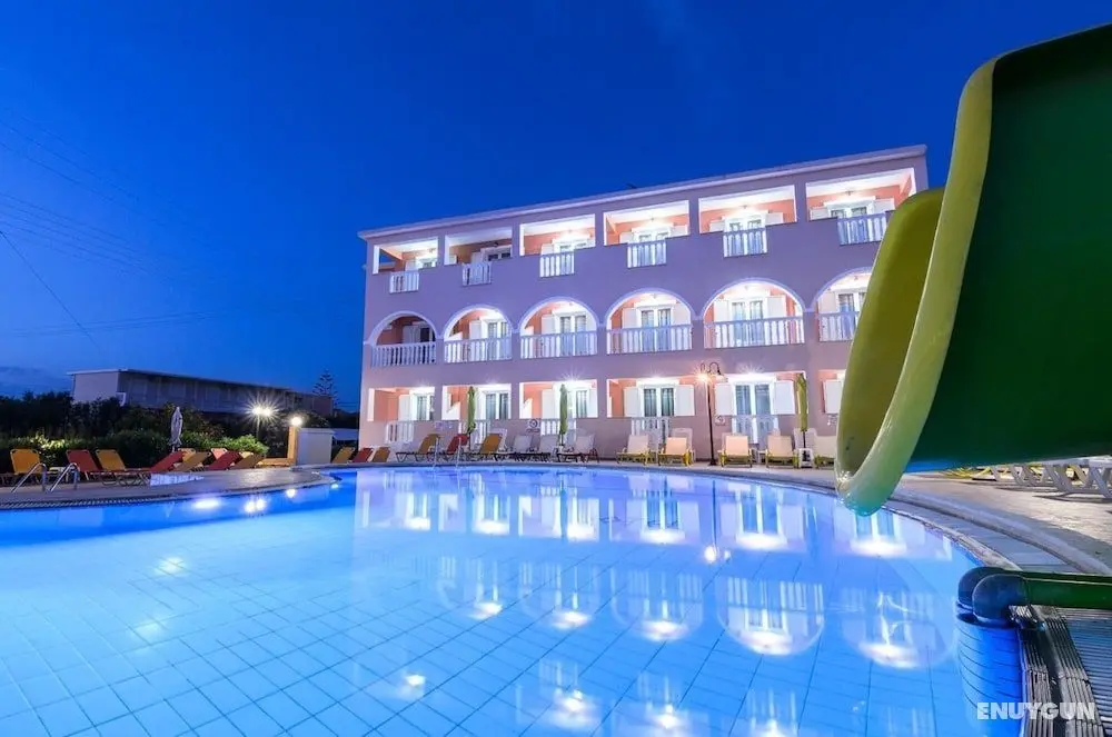 Aeon Hotel - Havuz
