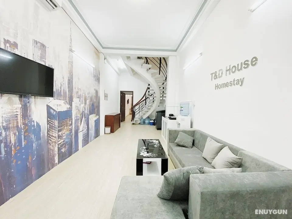 Aesthetic Homes - Lobi
