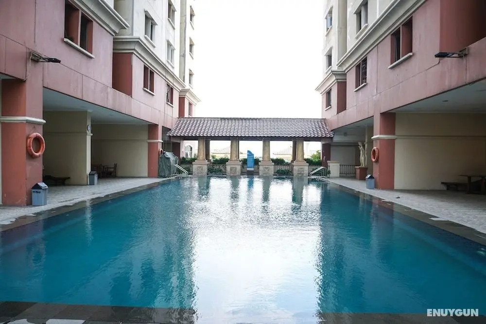 Affordable 1BR Mediterania Gajah Mada Apartment - Dış Mekan