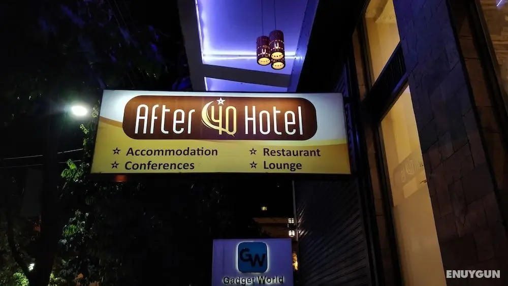 After 40 Hotel - Dış Mekan
