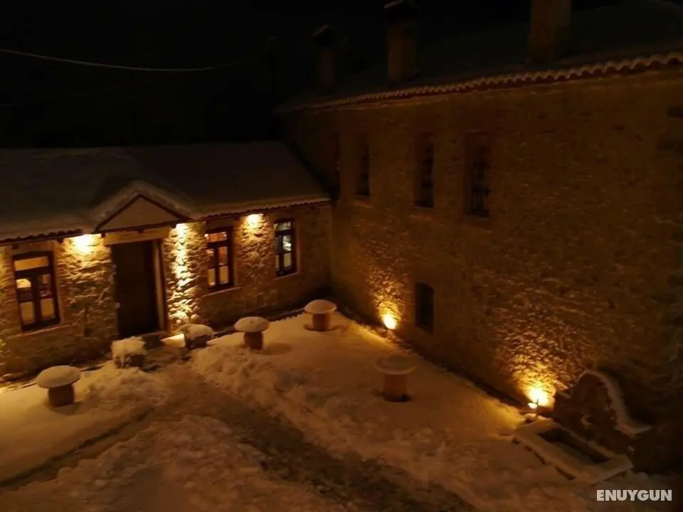 Agios Germanos Traditional Hotel - Dış Mekan
