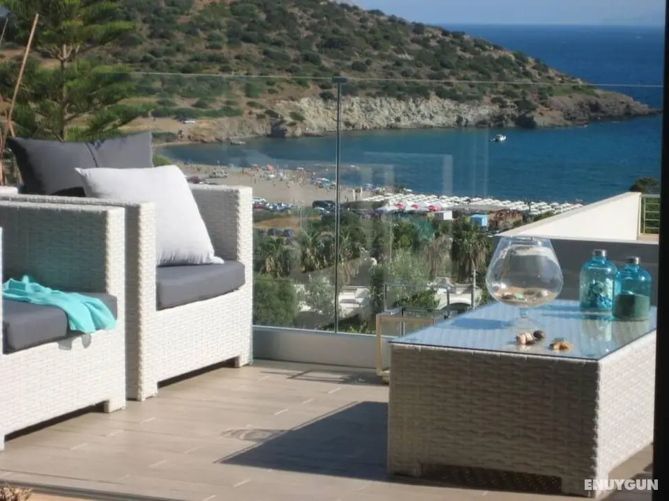 Villa in Agios Nikolaos Anavyssos - Öne Çıkan Resim