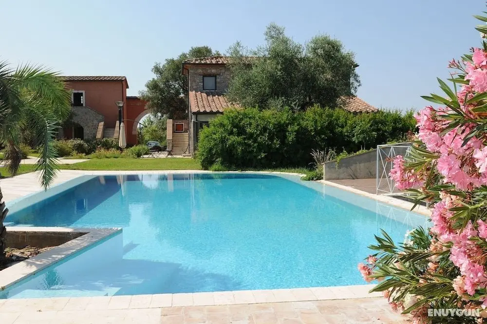 Agriturismo Le Ginestre - Havuz
