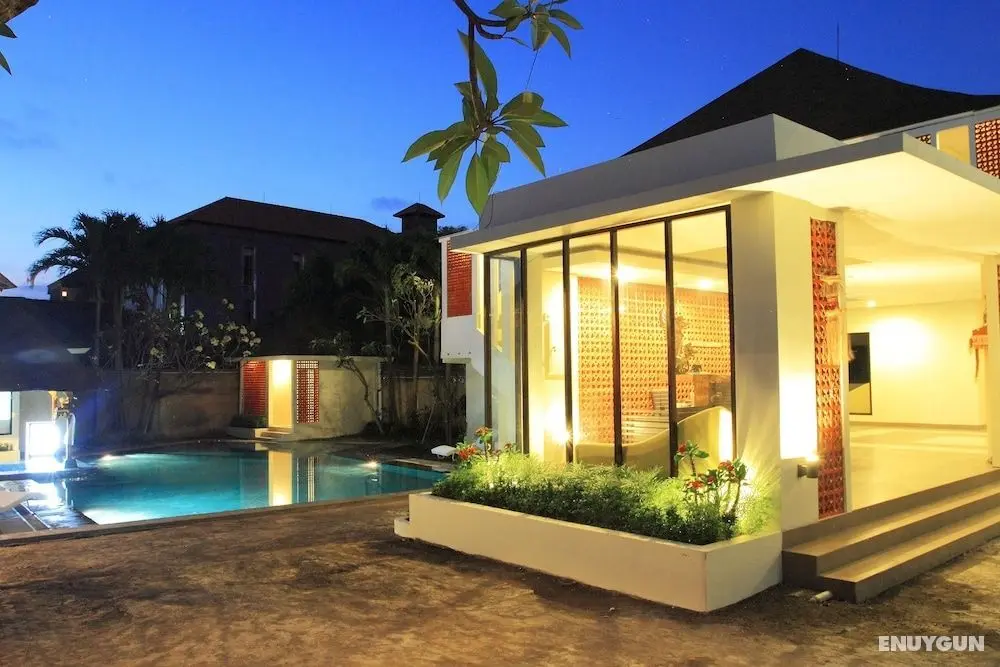 Agung Putra Hotel & Apartment - Dış Mekan