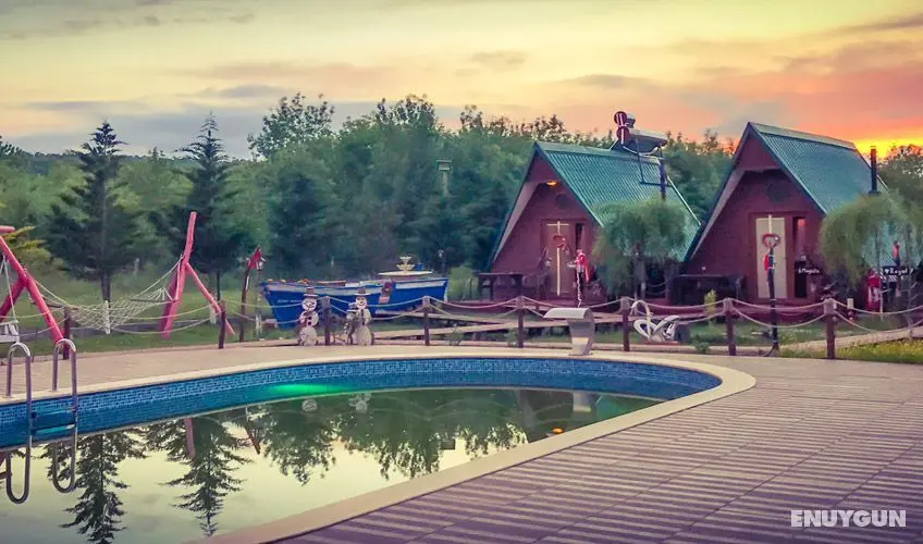Ağva Nirvana New World Otel (+17 Yetişkin Oteli) - Havuz
