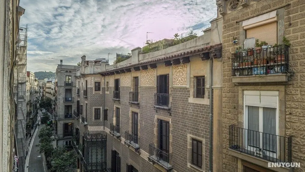 AinB Las Ramblas Colón Apartments - Oda Manzaraları