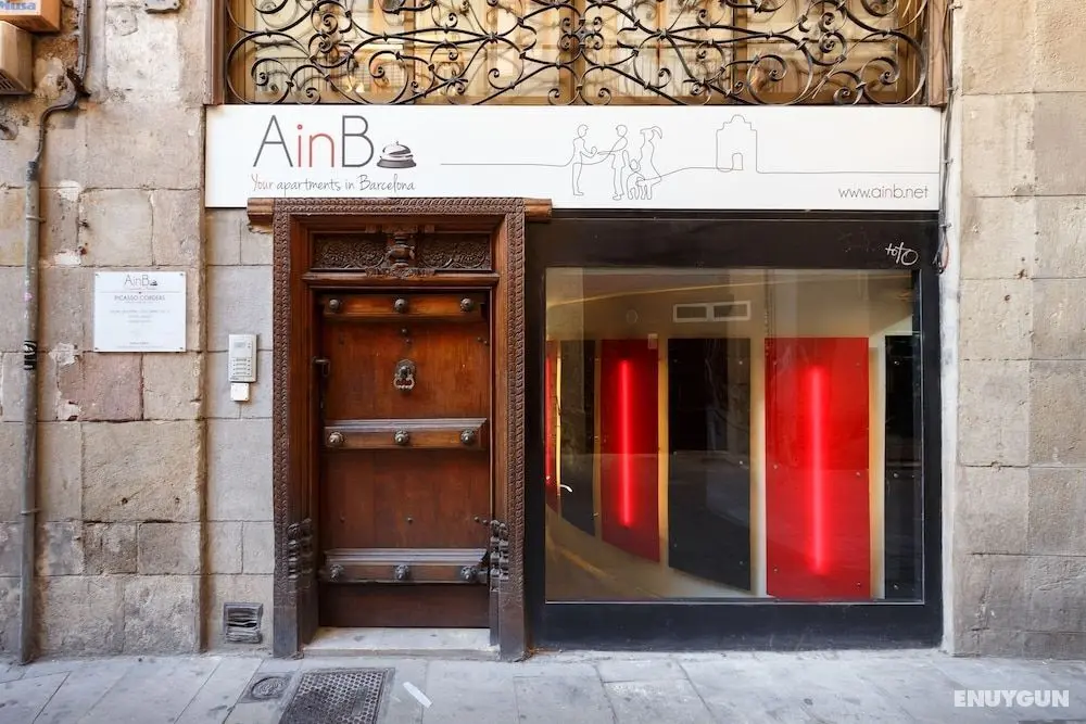 AinB Picasso Corders Apartments - Dış Mekan