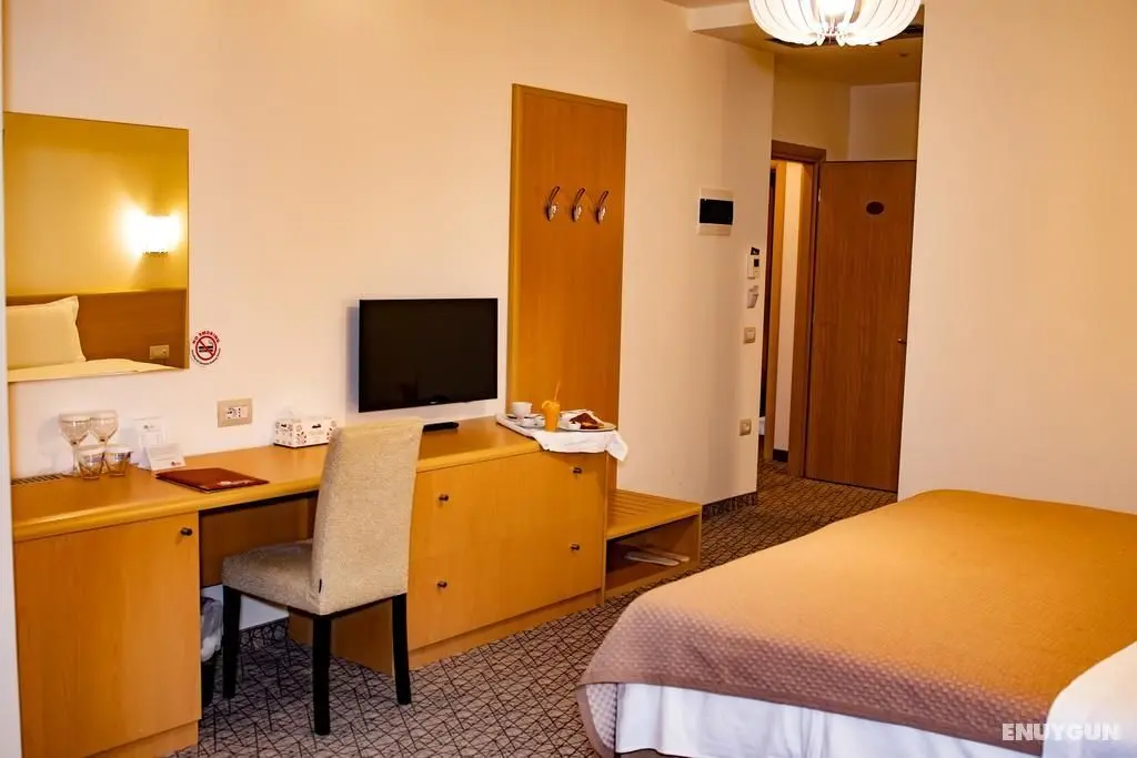 Hotel Airport Tirana - Oda