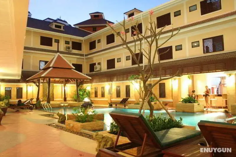 Aiyaree Place - Genel