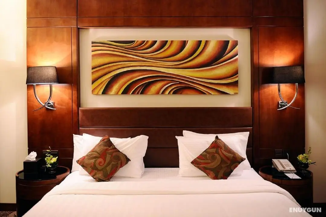 Al Hamra Palace By Warwick - Oda