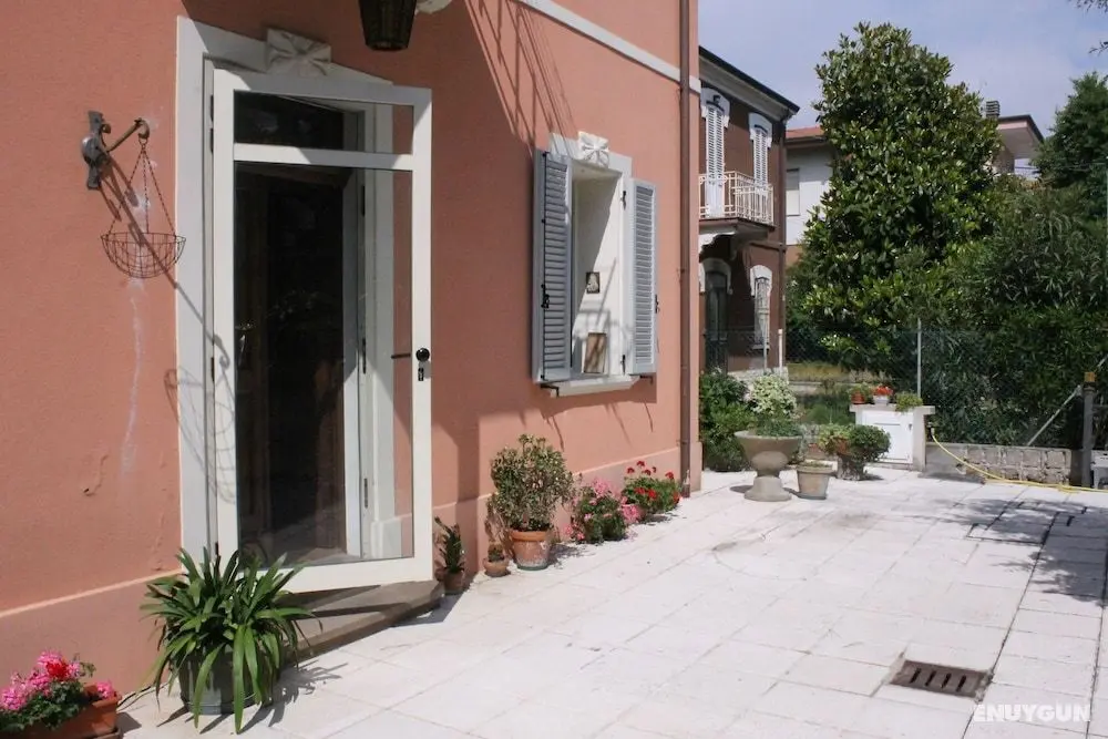 Villa Al Mare Rimini - Dış Mekan