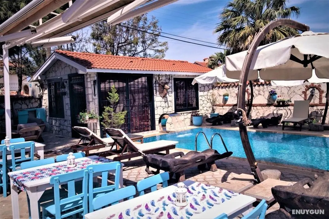 Alaçatı Ala Konak Butik Otel - Havuz
