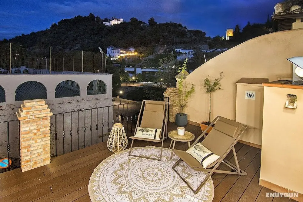 Alhambra Boutique Penthouse Terrace - Oda Düzeni