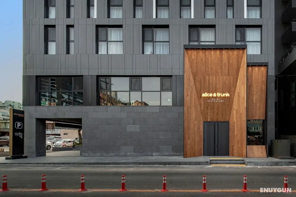 Hotel Alice and Trunk - Dış Mekan