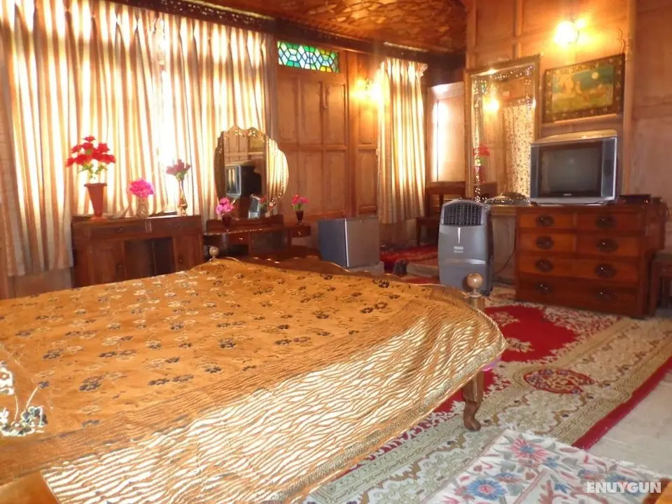 Alif Laila Group of Houseboats - Öne Çıkan Resim