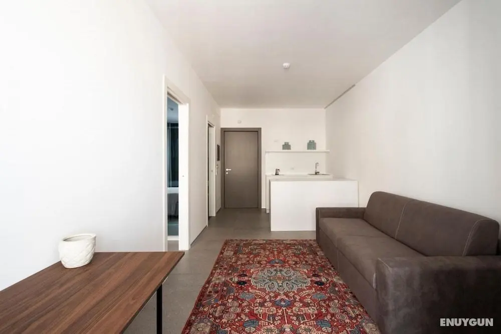Alkamuri Posh Hotel Spa - 105 Suite Superior - Oda