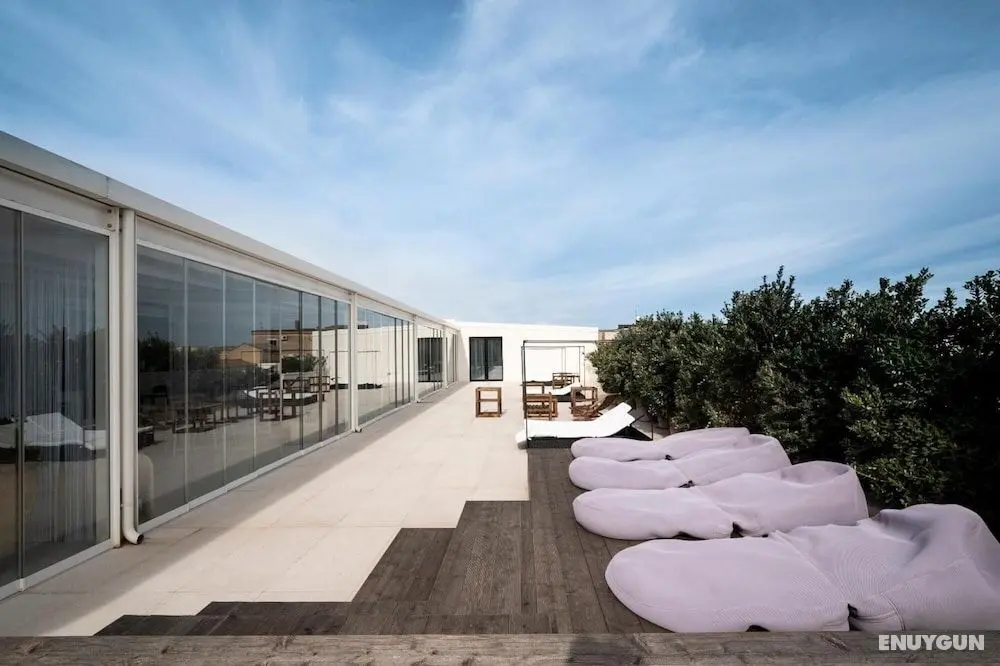 Alkamuri Posh Hotel Spa - 110 Suite Superior - Oda
