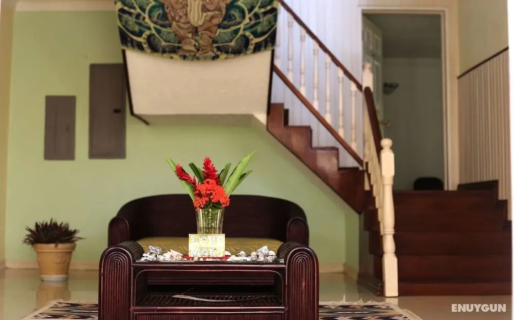 All Nations Guesthouse - Lobi