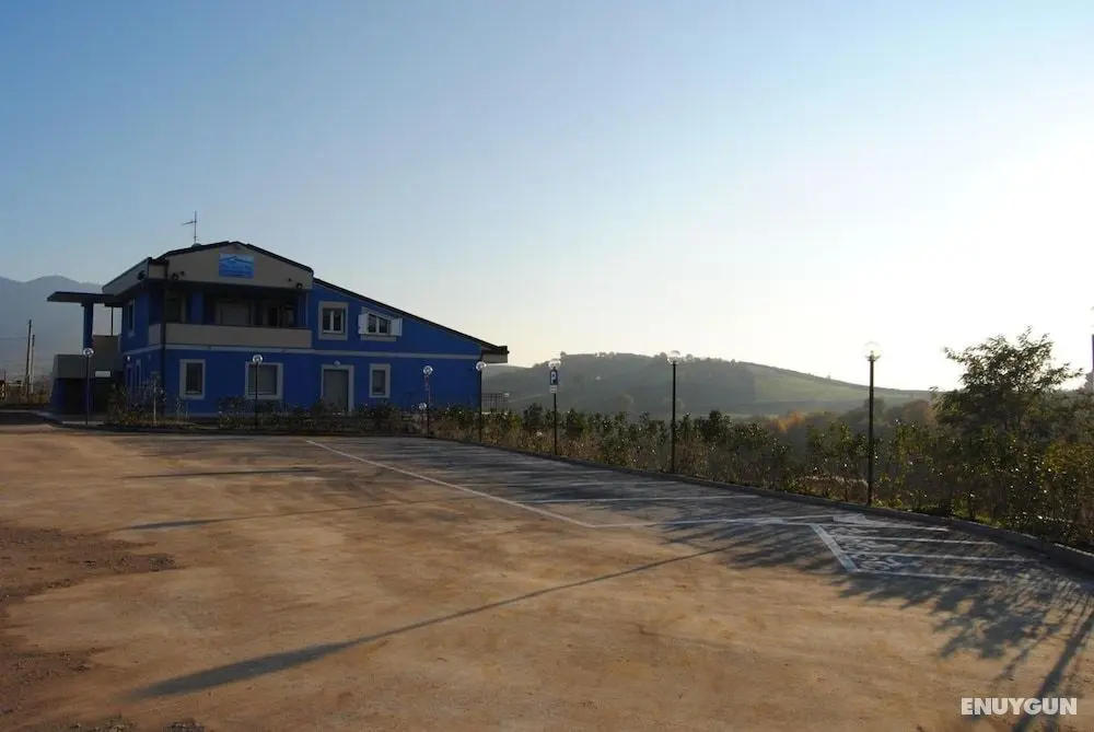 Alla Corte Blu B&B - Otopark