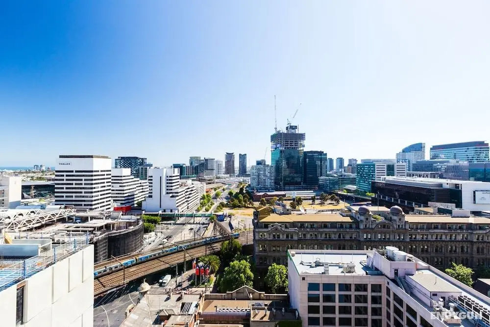 ALLINDA, 1BDR Melbourne Apartment - Oda Manzaraları