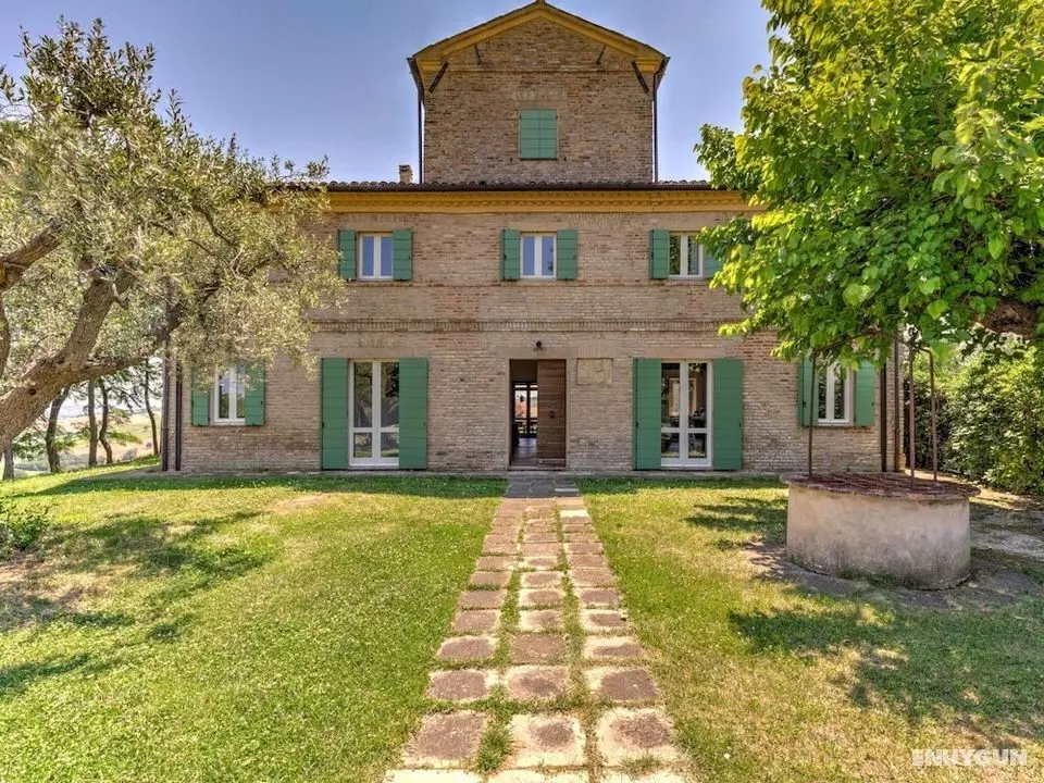 Alluring Holiday Home in San Silvestro With Swimming Pool - Öne Çıkan Resim