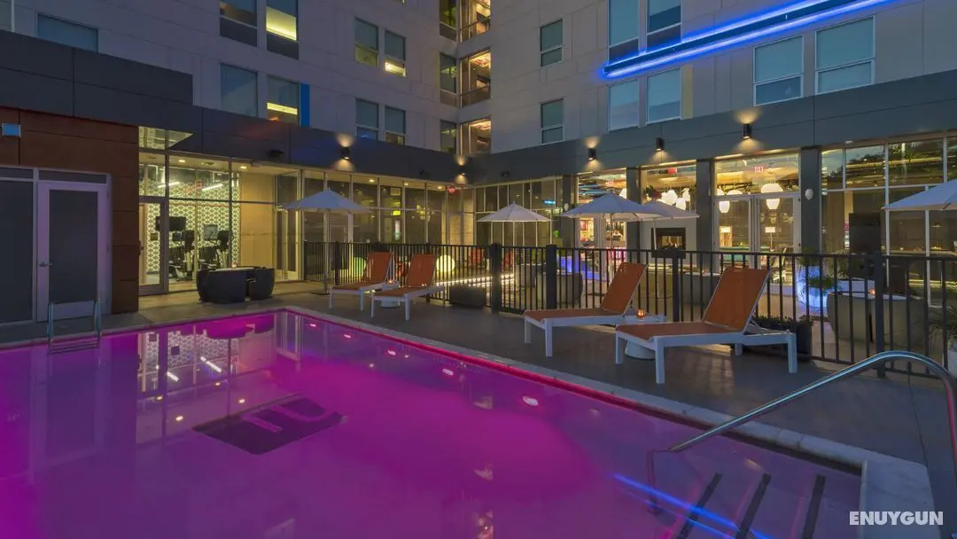 Aloft by Marriott College Station - Havuz