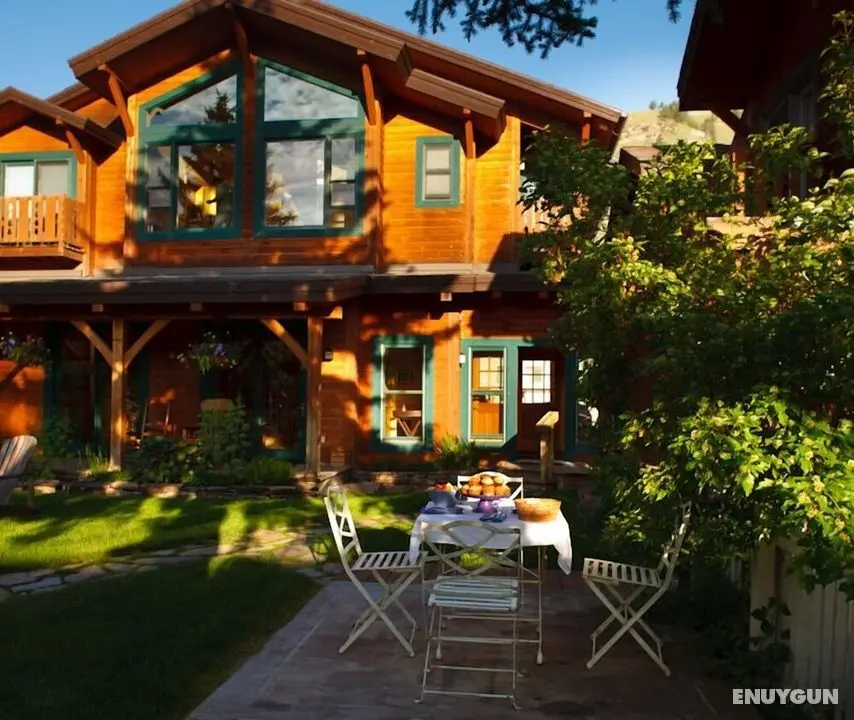 The Alpine House - Öne Çıkan Resim