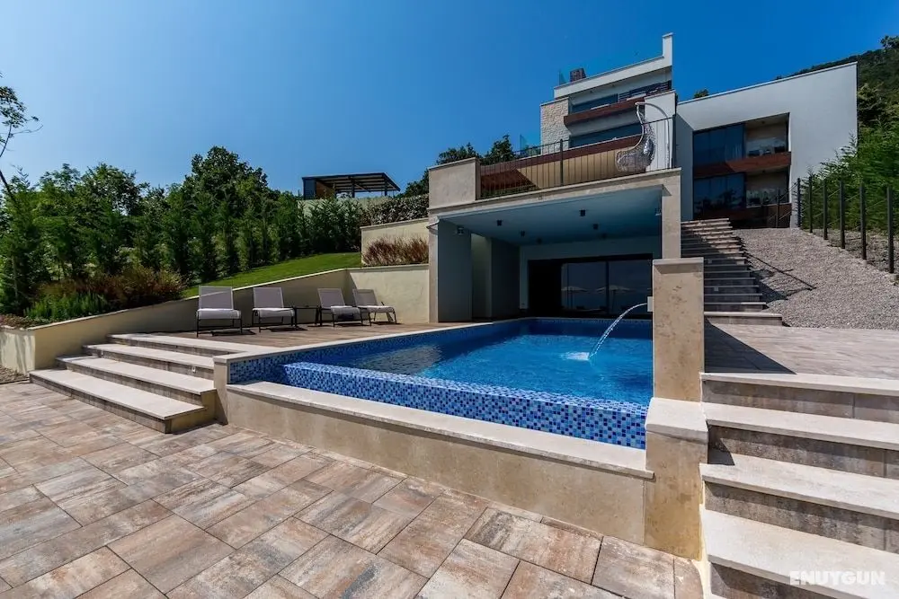 Villa AltaVista, Opatija - Seaview & Relax with Heated Pool and Private MiniGolf - Öne Çıkan Resim