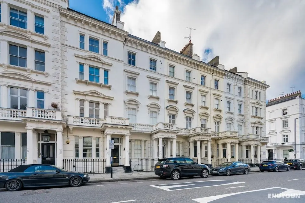 ALTIDO Charming 1BR flat w Patio in the Heart of Pimlico - Dış Mekan