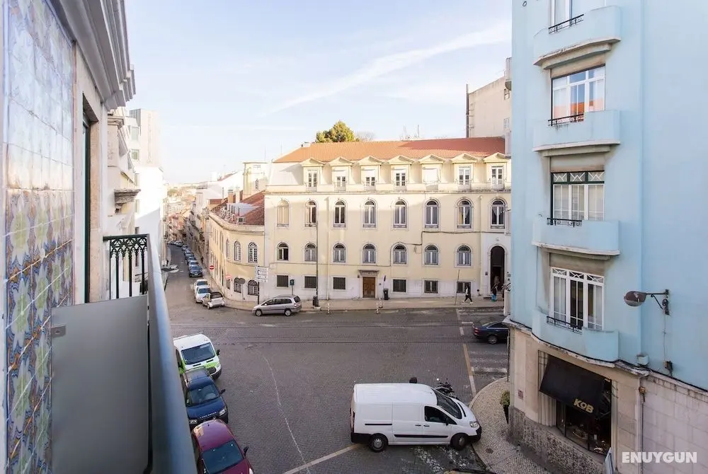ALTIDO Chic 1-bed flat, moments to Rato subway - Dış Mekanlar