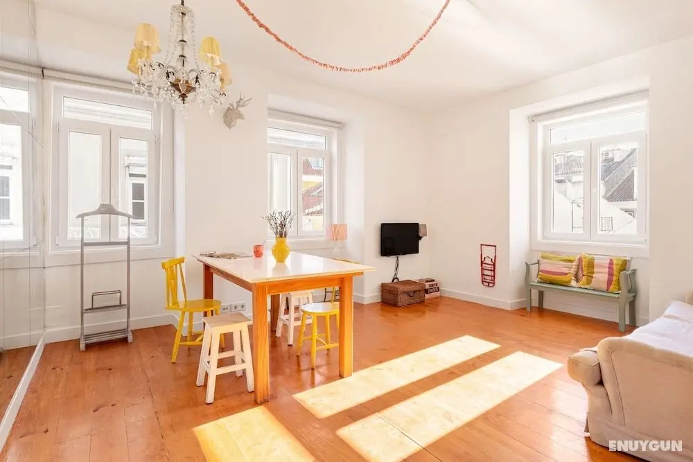 ALTIDO Chic 2BR Apt in Bairro Alto, 2mins to São Pedro de Alcântara viewpoint - Öne Çıkan Resim