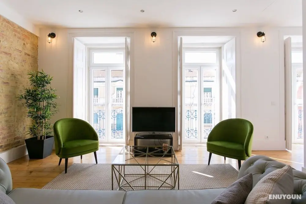 ALTIDO Gorgeous 3BR home w/balcony nearby Time Out Market - Öne Çıkan Resim