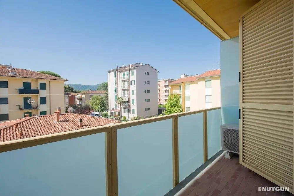 Altido Red & Yellow Flat Plus Private Box - Dış Mekan